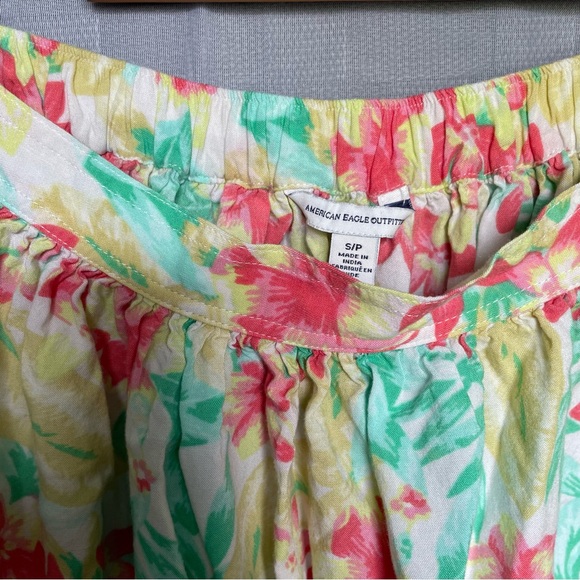 American Eagle Womens‎ Mini Skirt
Size Small Floral Tropical Pockets
Summer - Picture 3 of 6